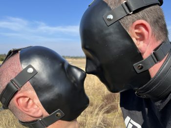 Maske "Blackout" – Bild 12